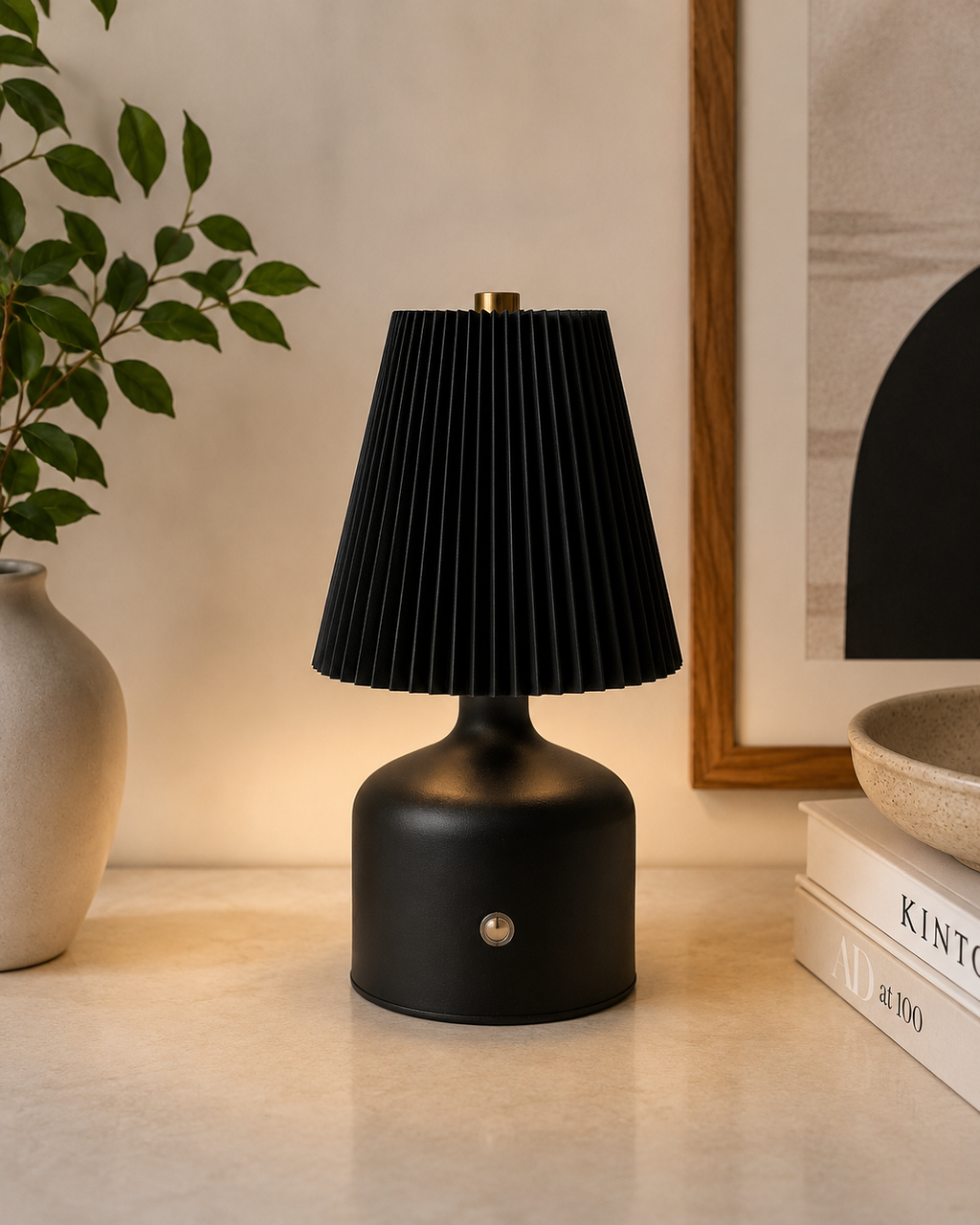 Kuro Touch Table Lamp