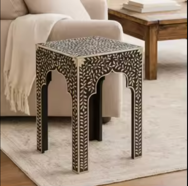 The Udaipur Lattice Sidetable