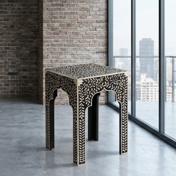 The Udaipur Lattice Sidetable