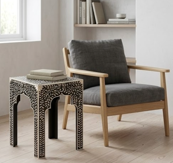 The Udaipur Lattice Sidetable