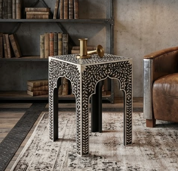 The Udaipur Lattice Sidetable